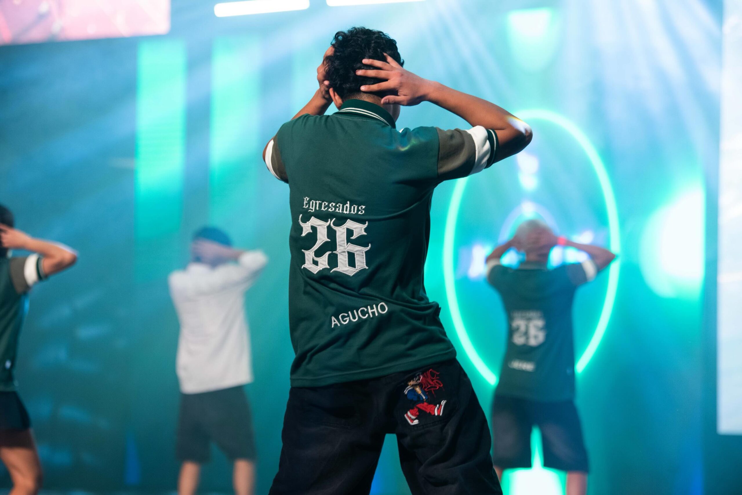 La presentación del buzo: mucho más que luces y coreografías