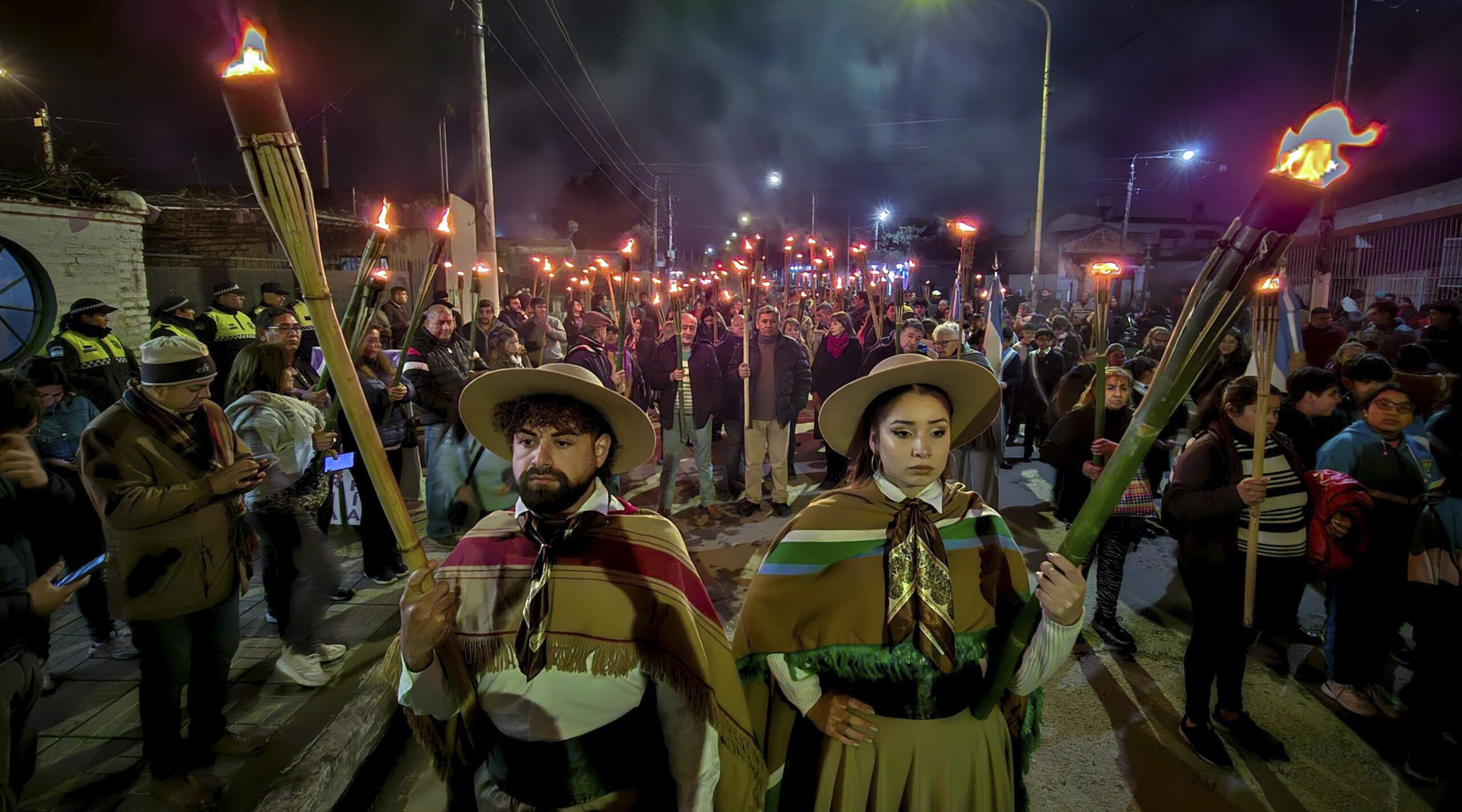Lastenia hace memoria: las antorchas por los 60 años del cierre de los ingenios